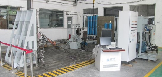 8?X4.4? 300噸 慣性負(fù)載振動(dòng)試驗(yàn)平臺(tái)（帶兩向反力墻）