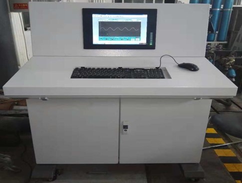 連鑄機(jī)結(jié)晶器雙通道控制操作臺(tái)